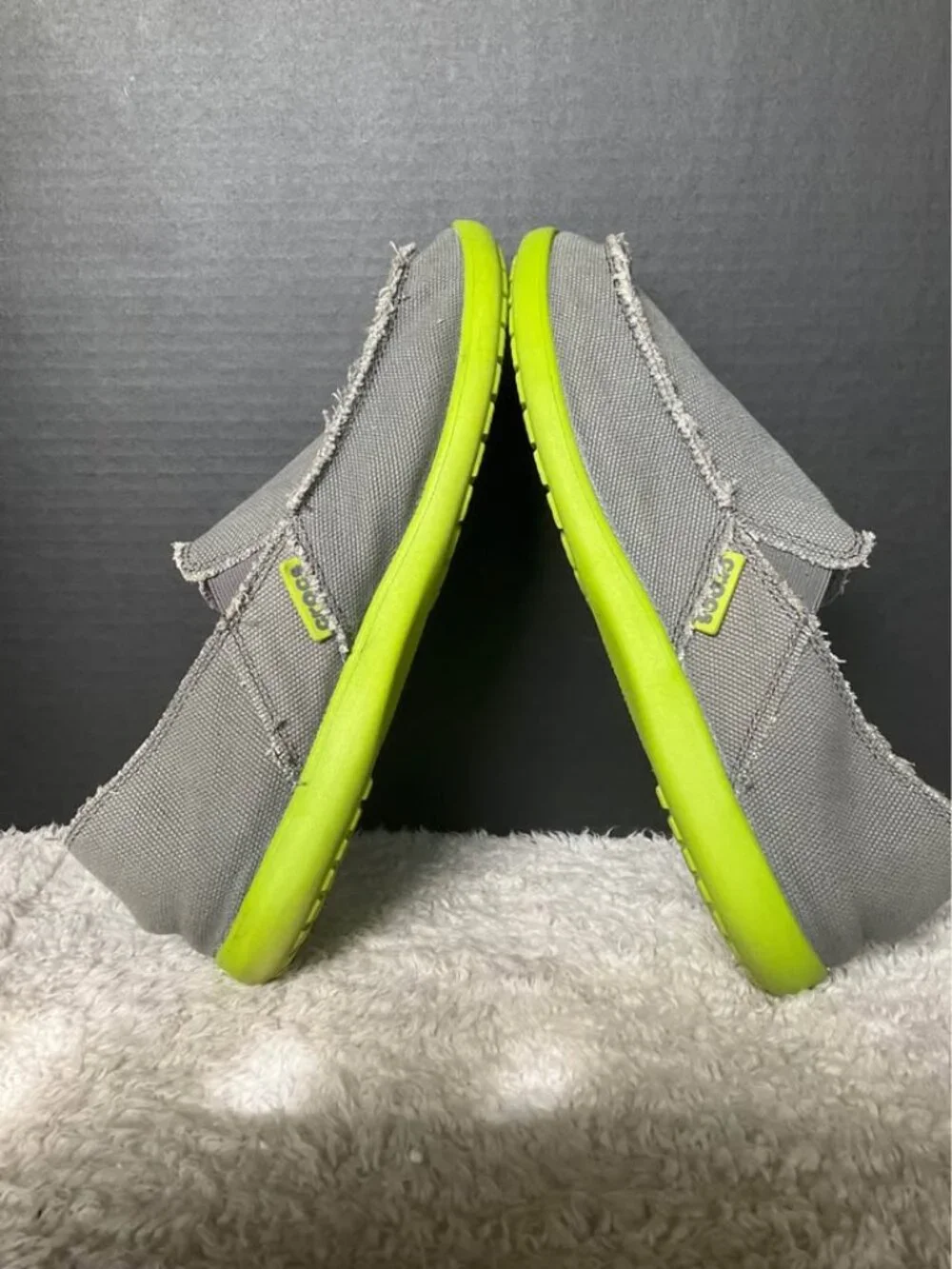 CROCS lightweight canvas